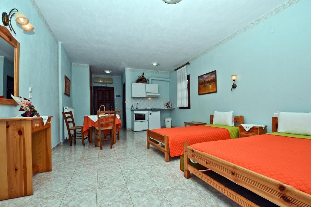 Aris Junior Studio & Apartments Neo Klima Phòng bức ảnh