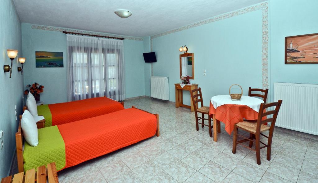 Aris Junior Studio & Apartments Neo Klima Phòng bức ảnh