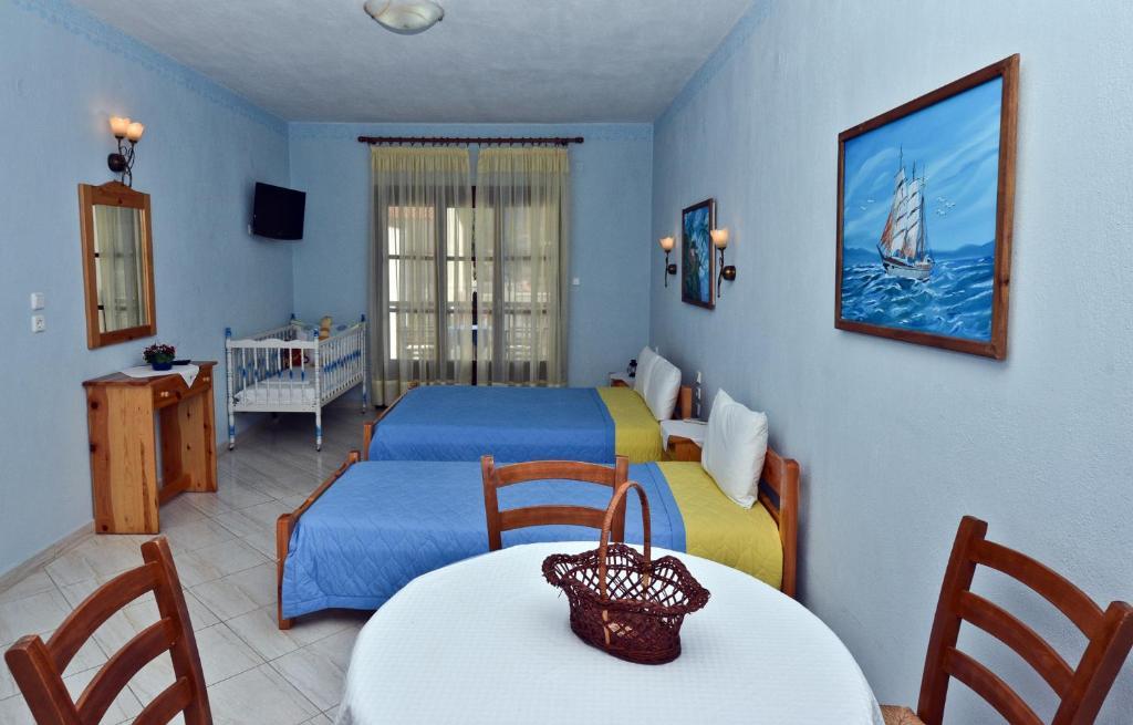 Aris Junior Studio & Apartments Neo Klima Phòng bức ảnh