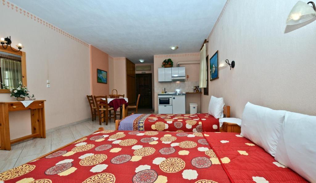 Aris Junior Studio & Apartments Neo Klima Phòng bức ảnh